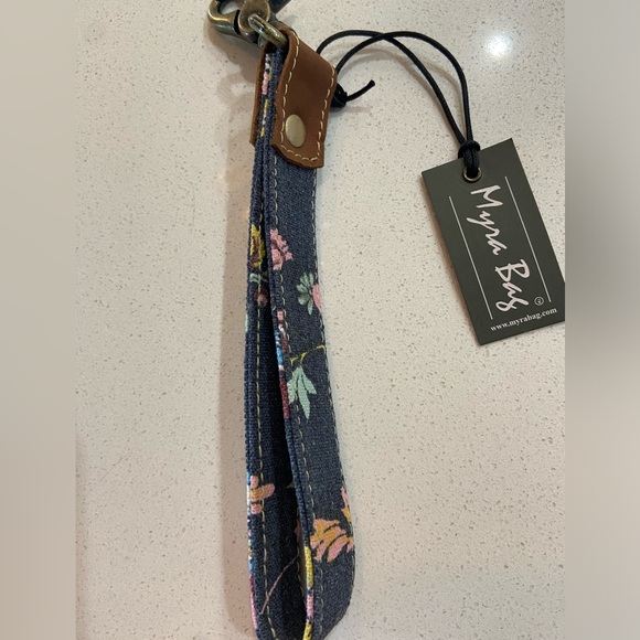 Myra Key Fob NWT - Picture 2 of 2